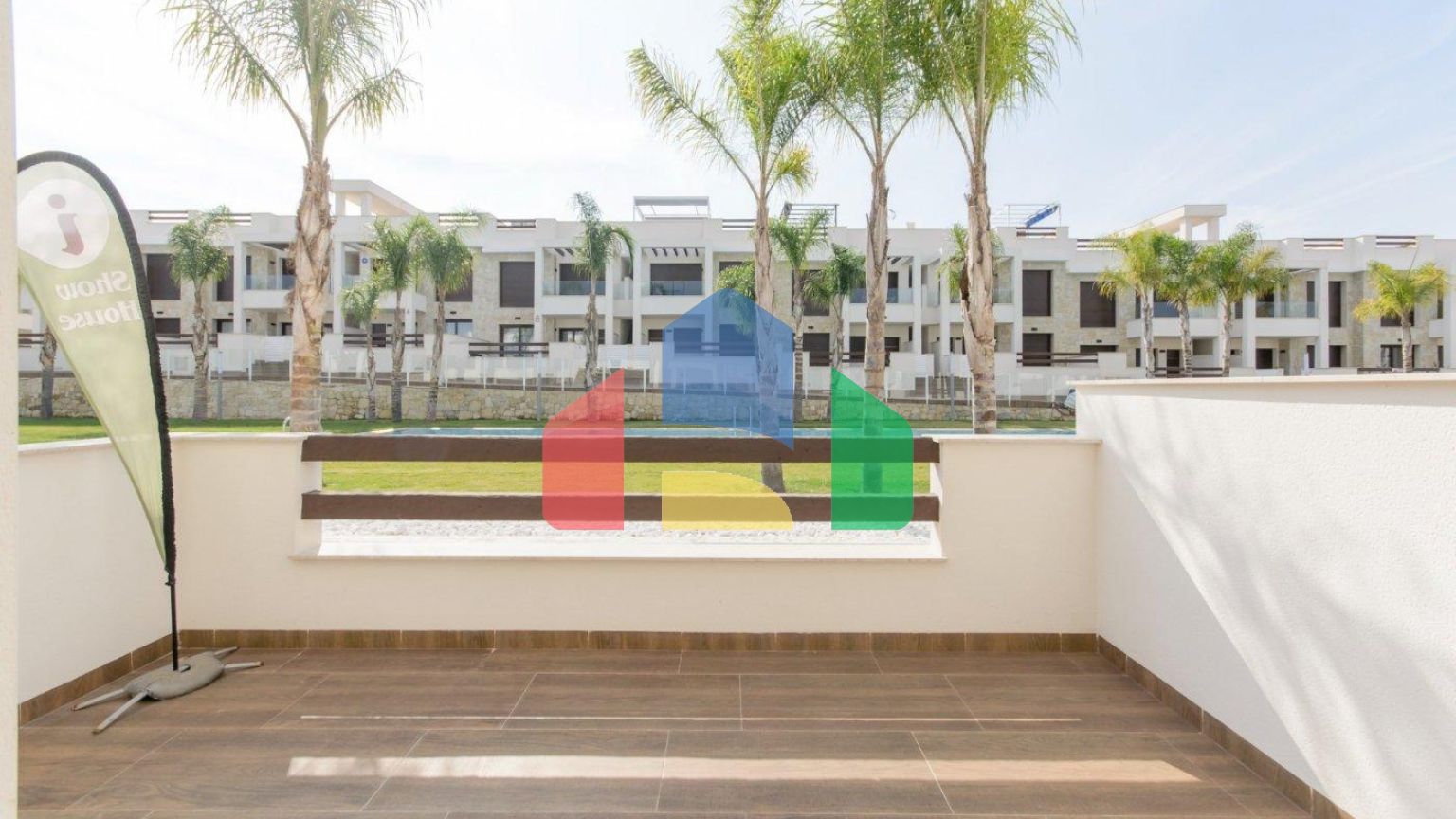 НОВЫЙ ЖИЛОЙ КОМПЛЕКС С БУНГАЛО В ЛОС БАЛКОНЕС, ТОРРЕВЬЕХА