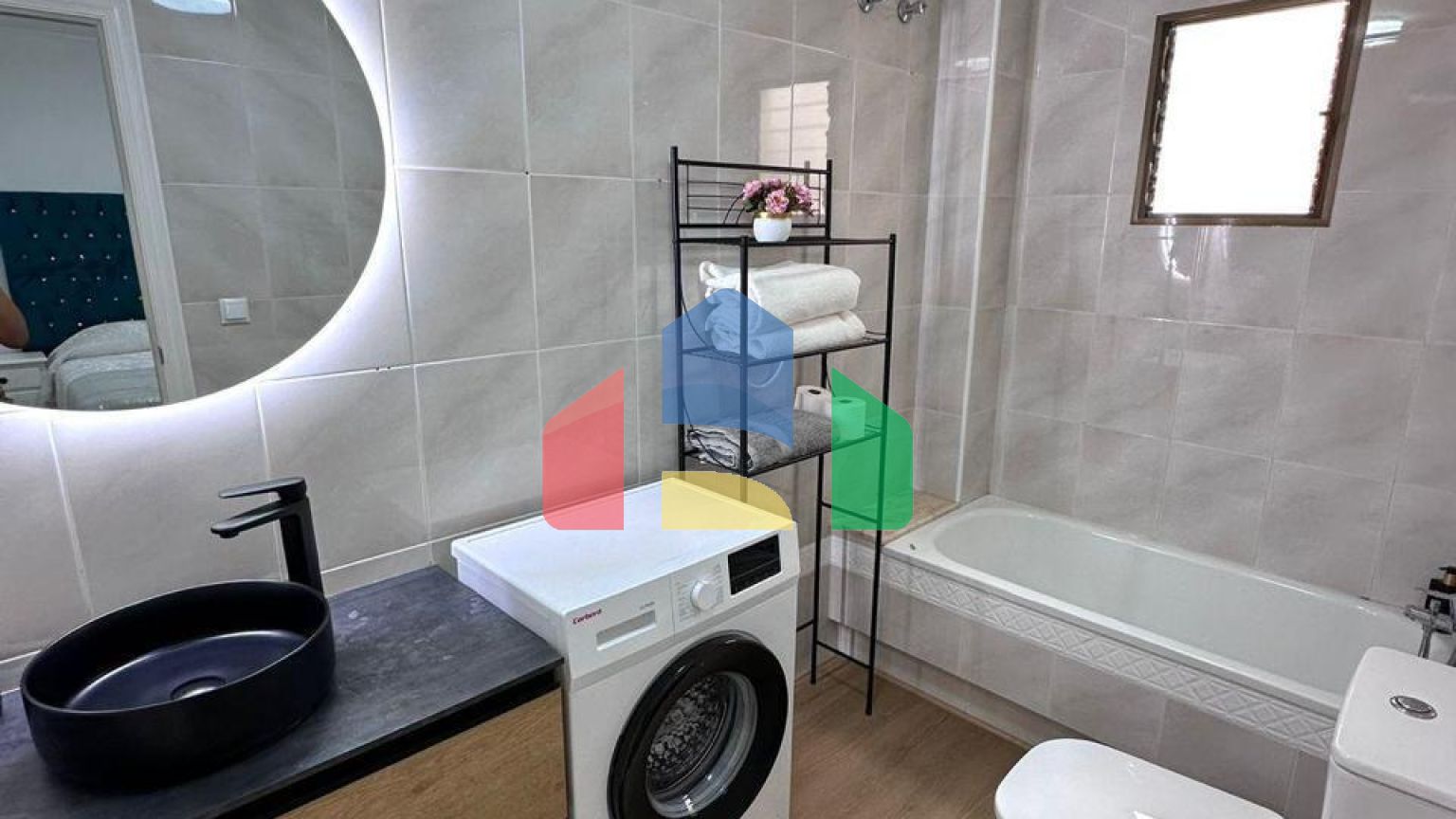 родаётся aпартамент в Торревьехе в районе Playa Del Cura!