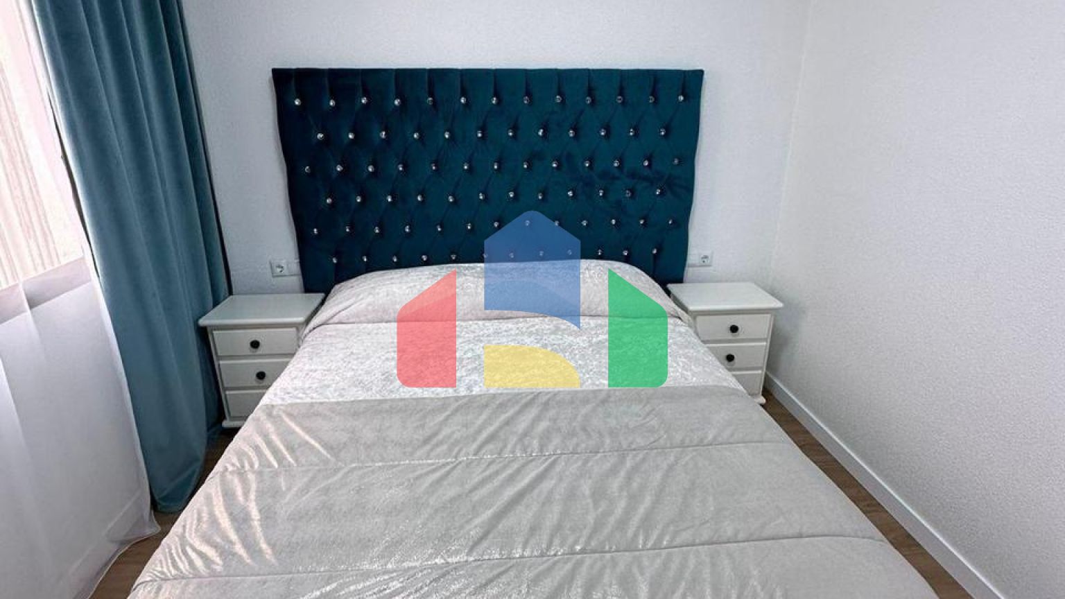 родаётся aпартамент в Торревьехе в районе Playa Del Cura!