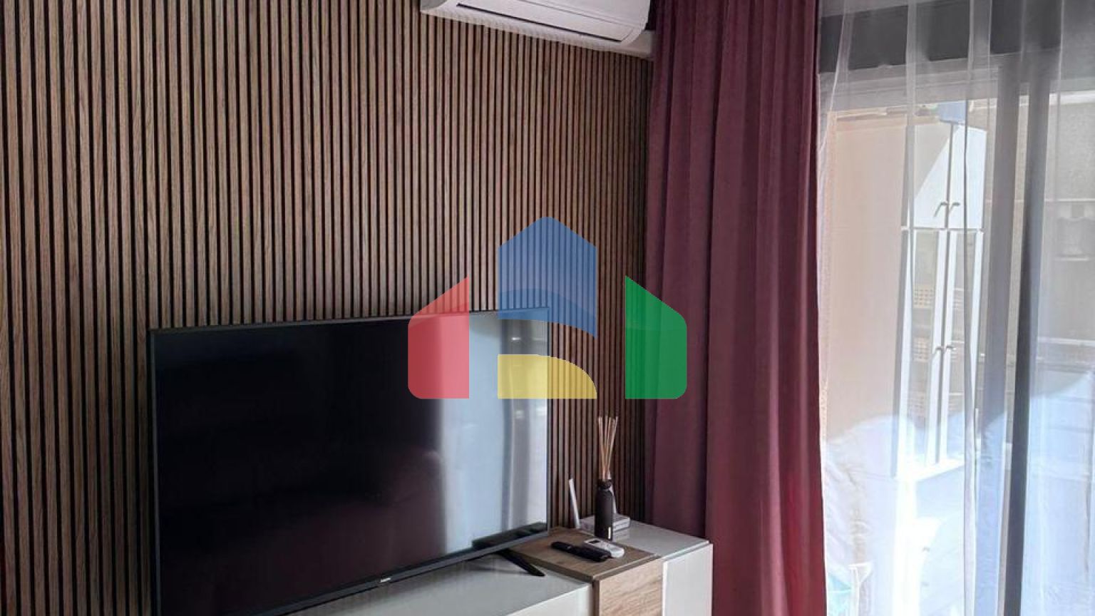 родаётся aпартамент в Торревьехе в районе Playa Del Cura!