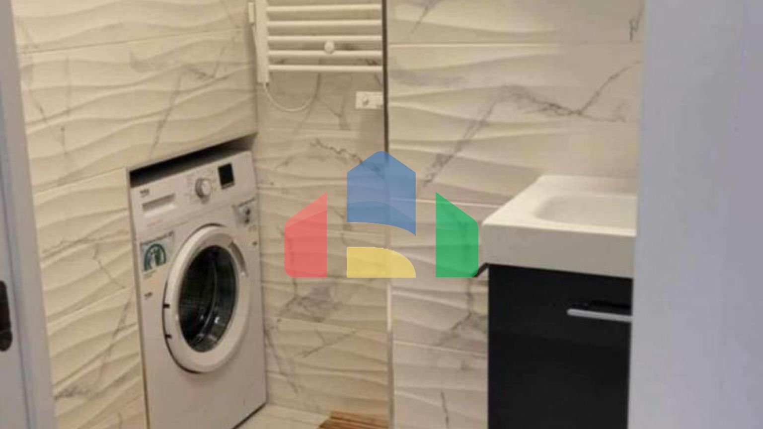 Элегантная резиденция в закрытом комплексе с бассейном и большой террасой