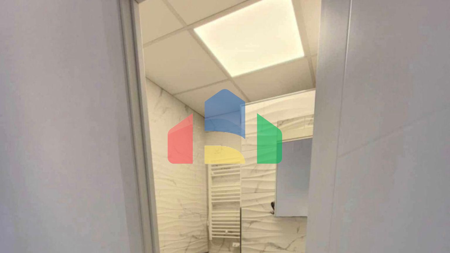 Элегантная резиденция в закрытом комплексе с бассейном и большой террасой