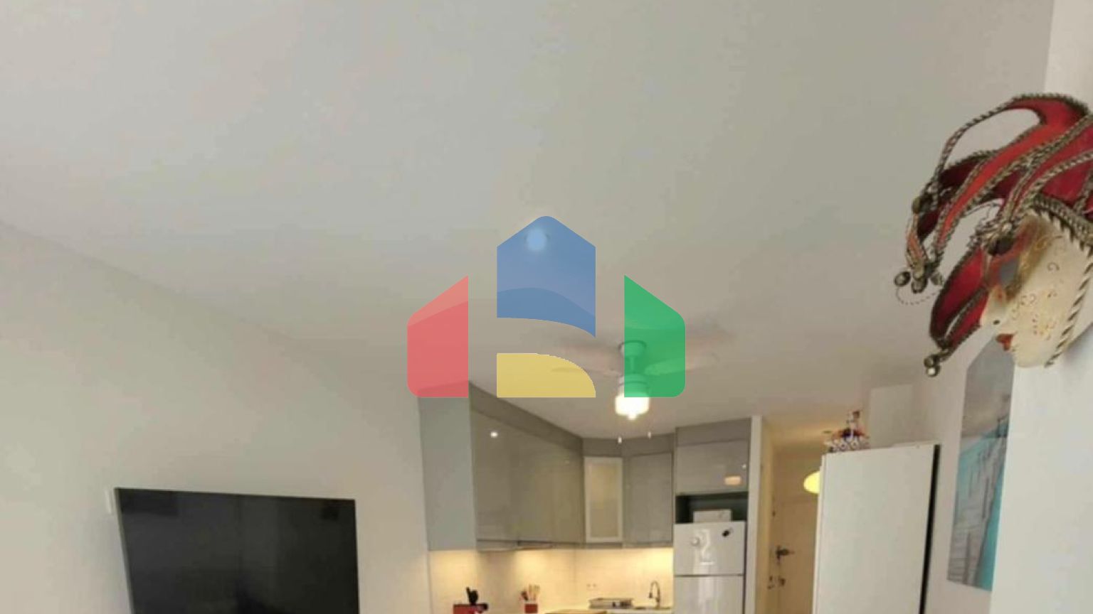 Элегантная резиденция в закрытом комплексе с бассейном и большой террасой