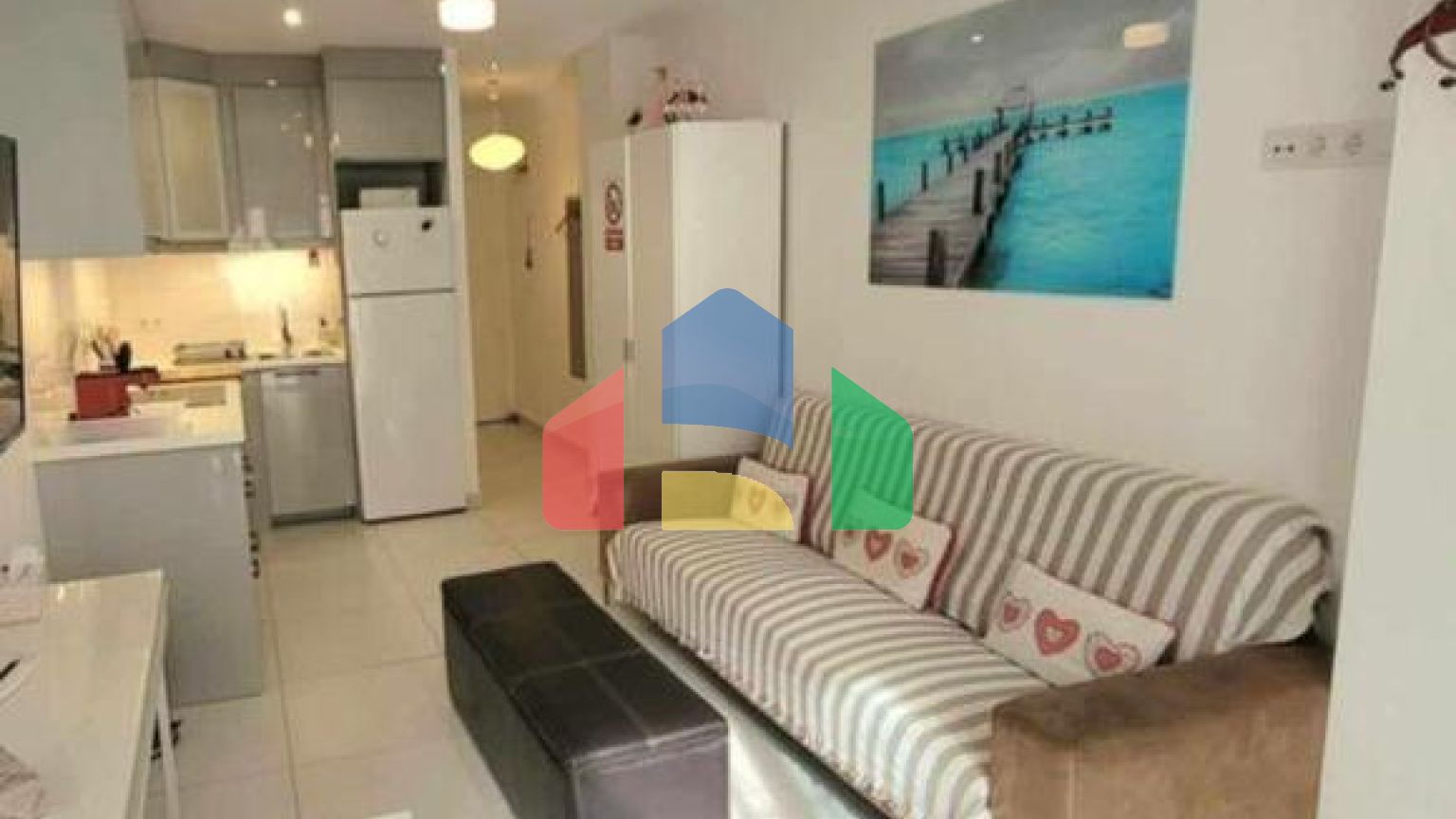 Элегантная резиденция в закрытом комплексе с бассейном и большой террасой