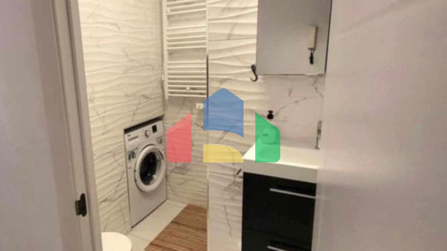 Элегантная резиденция в закрытом комплексе с бассейном и большой террасой