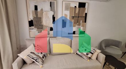 Эксклюзивная квартира с фантастическим дизайном и новым ремонтом: 2спальни, 1ванная,150 м. до пляжа