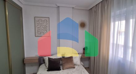 Эксклюзивная квартира с фантастическим дизайном и новым ремонтом: 2спальни, 1ванная,150 м. до пляжа