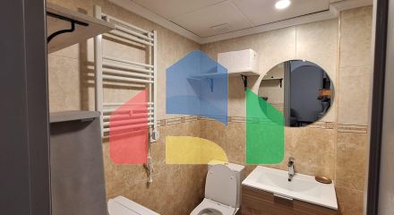 Эксклюзивная квартира с фантастическим дизайном и новым ремонтом: 2спальни, 1ванная,150 м. до пляжа