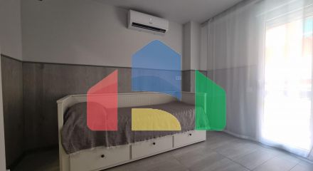 КВАРТИРА ПОСЛЕ РЕМОНТА В 50 МЕТРАХ ОТ ПЛЯЖА. 3 СПАЛЬНИ. 3 ВАННЫЕ КОМНАТЫ. 105 М2. ПОДЕЛЕННАЯ НА ТРИ СТУДИИ.