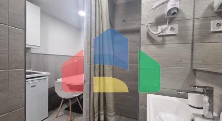 КВАРТИРА ПОСЛЕ РЕМОНТА В 50 МЕТРАХ ОТ ПЛЯЖА. 3 СПАЛЬНИ. 3 ВАННЫЕ КОМНАТЫ. 105 М2. ПОДЕЛЕННАЯ НА ТРИ СТУДИИ.