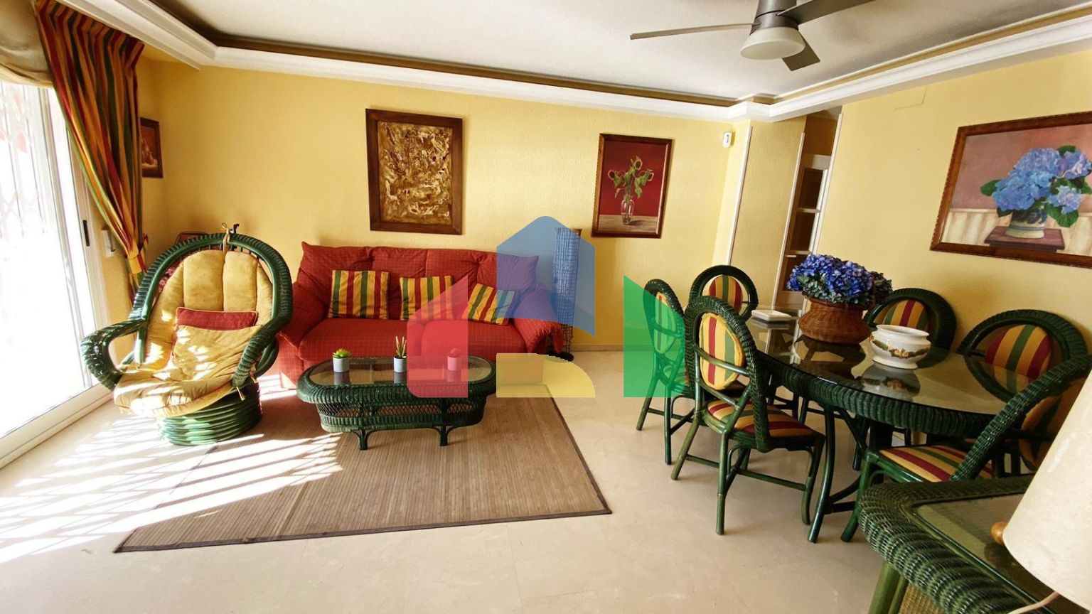 Квартира на первой линии моря, с парко местом