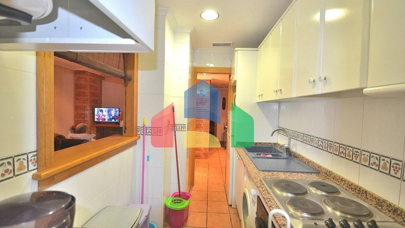 ПЕНТХАУС В ЛУЧШЕМ РАЙОНЕ ТОРРЕВЬЕХЕ. ОГРОМНАЯ ТЕРРАСА. 3 СПАЛЬНИ. 2 ВАННЫЕ КОМНАТЫ.