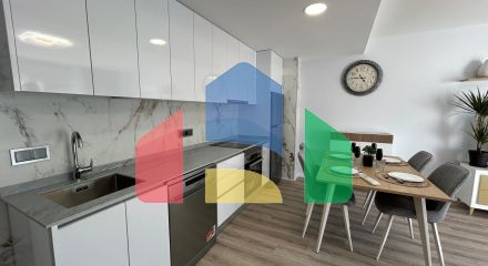 КВАРТИРА ПОСЛЕ РЕМОНТА НА НИЖНЕМ ЭТАЖЕ С УЧАСТКОМ 80 М2. БАССЕЙН+ГАРАЖ.