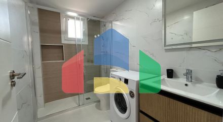КВАРТИРА ПОСЛЕ РЕМОНТА НА НИЖНЕМ ЭТАЖЕ С УЧАСТКОМ 80 М2. БАССЕЙН+ГАРАЖ.
