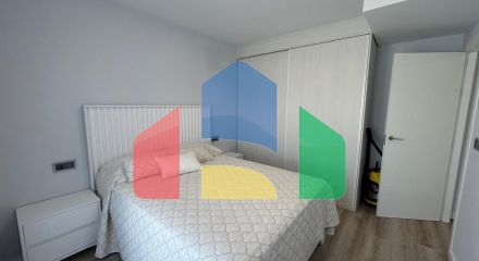 КВАРТИРА ПОСЛЕ РЕМОНТА НА НИЖНЕМ ЭТАЖЕ С УЧАСТКОМ 80 М2. БАССЕЙН+ГАРАЖ.