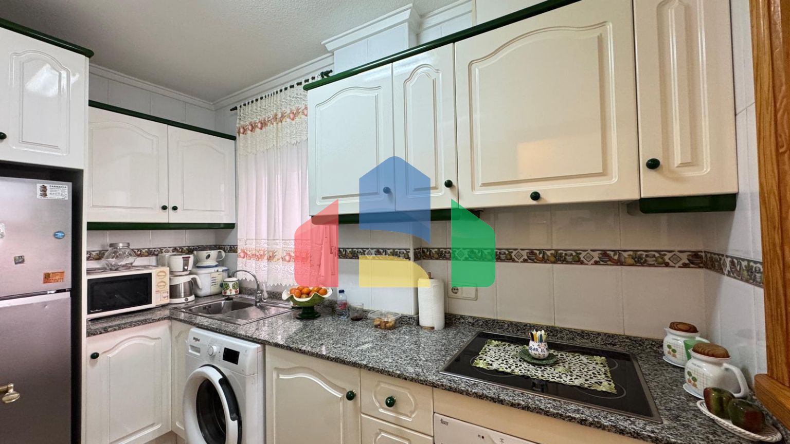 КВАРТИРА В 100 МЕТРАХ ОТ ПЯЖА ДЕЛЬ КУРА. 3 СПАЛЬНИ. 1 ВАННАЯ КОМНАТА. 74 М2.