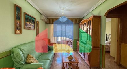 КВАРТИРА В 100 МЕТРАХ ОТ ПЯЖА ДЕЛЬ КУРА. 3 СПАЛЬНИ. 1 ВАННАЯ КОМНАТА. 74 М2.