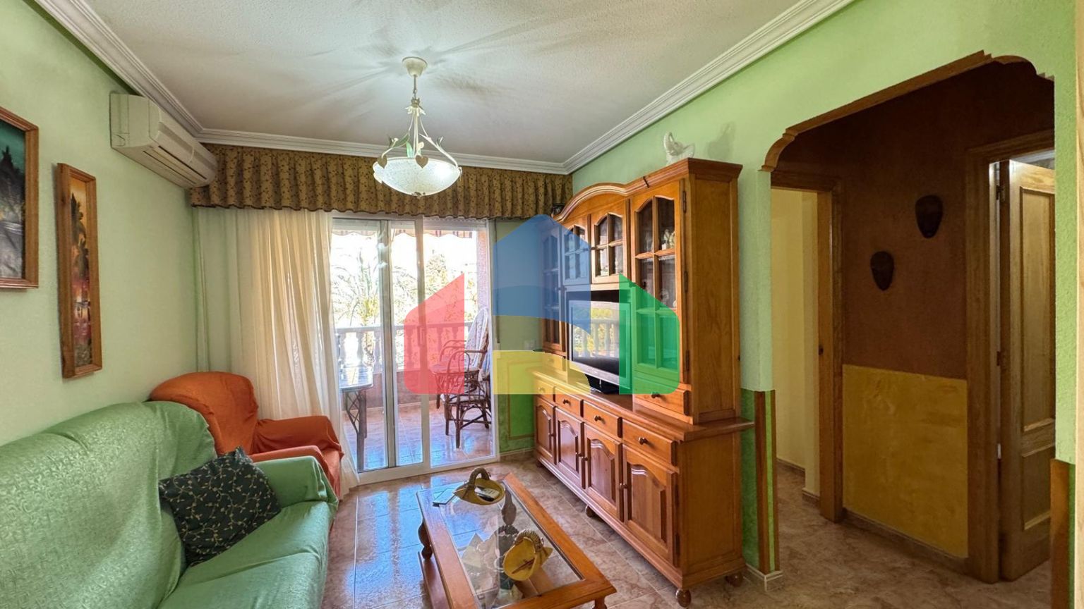 КВАРТИРА В 100 МЕТРАХ ОТ ПЯЖА ДЕЛЬ КУРА. 3 СПАЛЬНИ. 1 ВАННАЯ КОМНАТА. 74 М2.