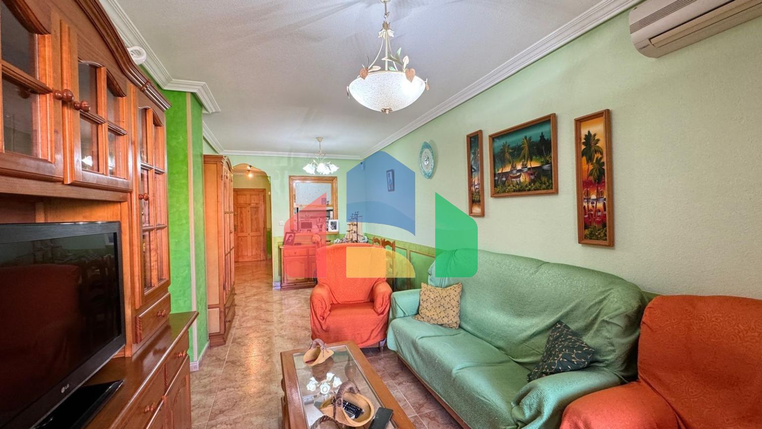 КВАРТИРА В 100 МЕТРАХ ОТ ПЯЖА ДЕЛЬ КУРА. 3 СПАЛЬНИ. 1 ВАННАЯ КОМНАТА. 74 М2.