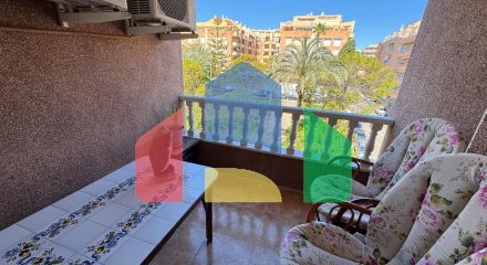 КВАРТИРА В 100 МЕТРАХ ОТ ПЯЖА ДЕЛЬ КУРА. 3 СПАЛЬНИ. 1 ВАННАЯ КОМНАТА. 74 М2.