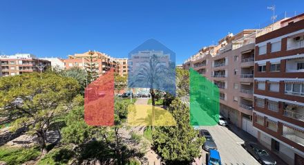 КВАРТИРА В 100 МЕТРАХ ОТ ПЯЖА ДЕЛЬ КУРА. 3 СПАЛЬНИ. 1 ВАННАЯ КОМНАТА. 74 М2.