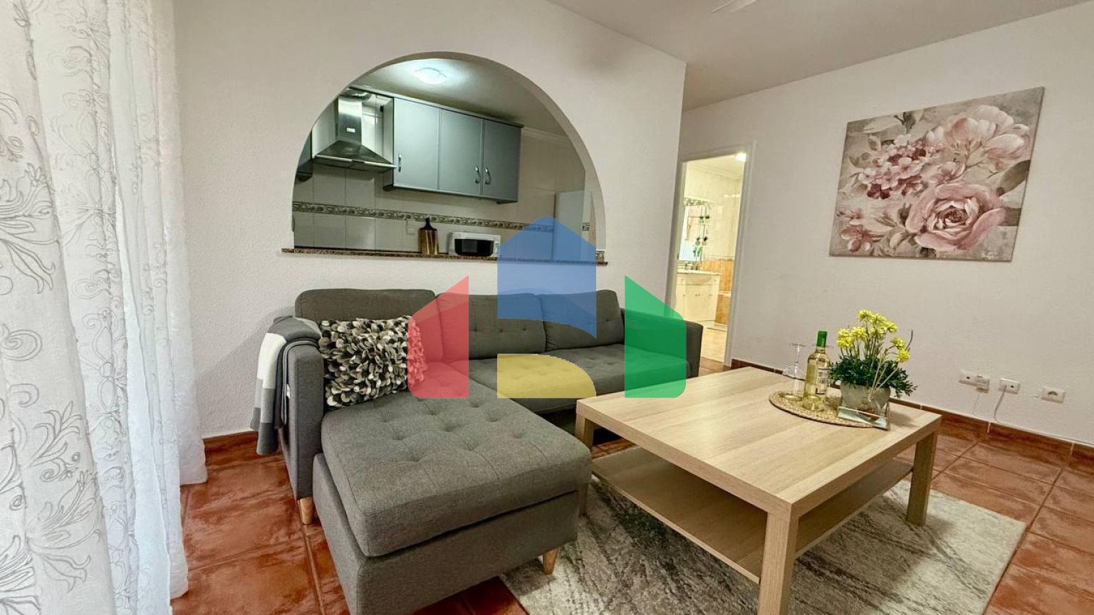 Эксклюзивная квартира с 2 спальнями и 3 террасами — Ref A10245.