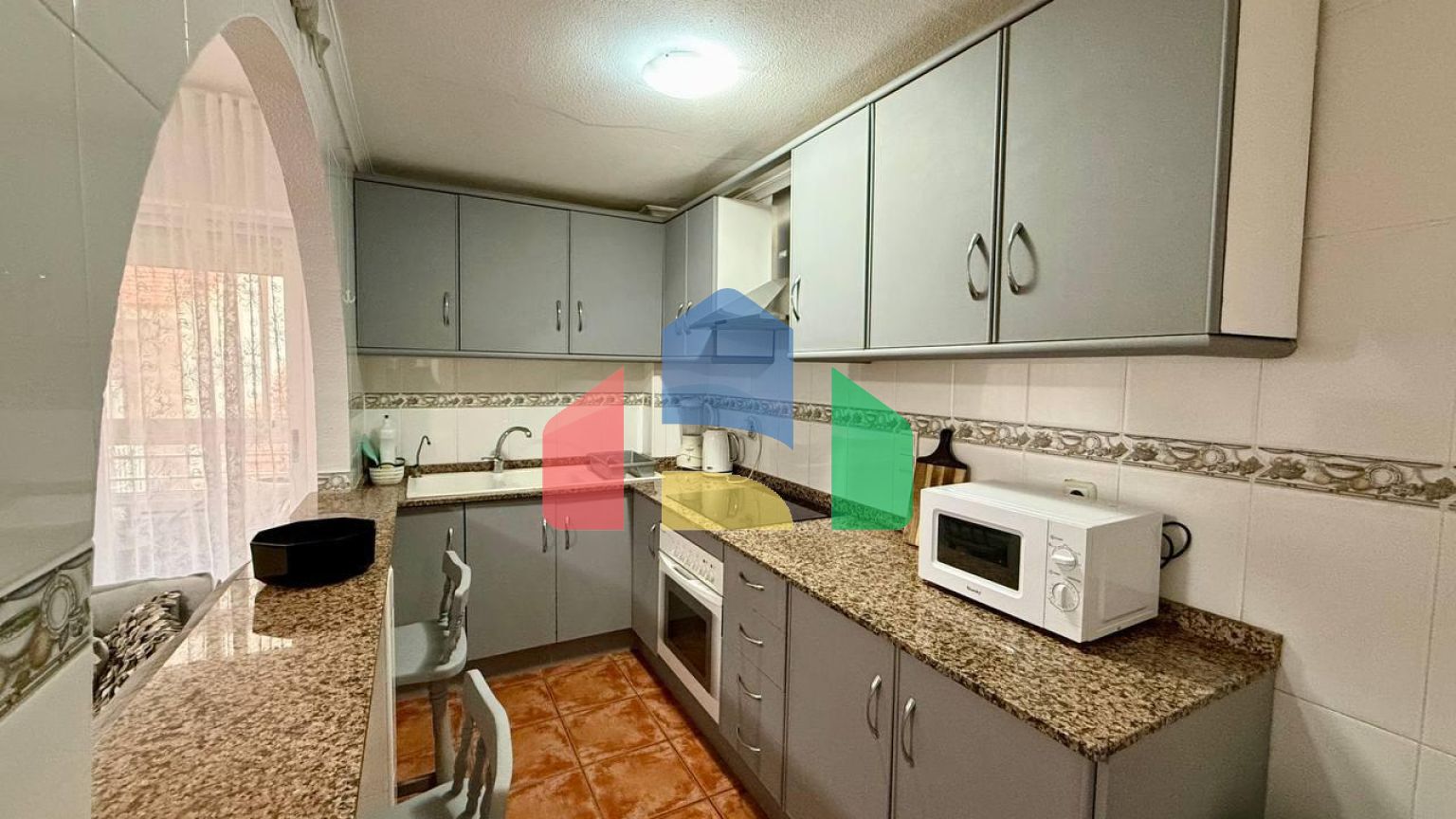 Эксклюзивная квартира с 2 спальнями и 3 террасами — Ref A10245.