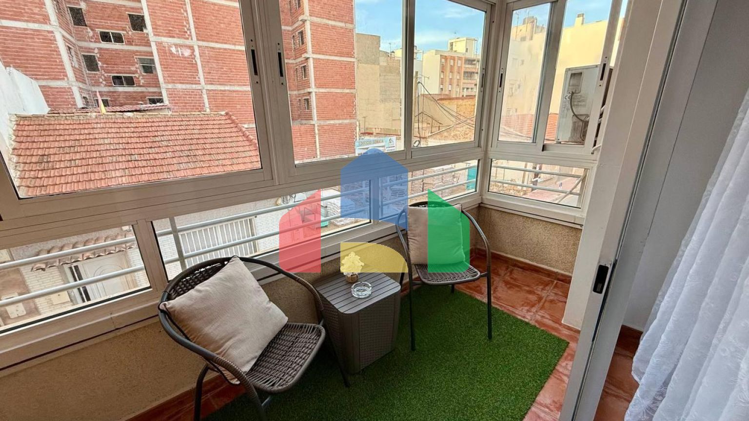 Эксклюзивная квартира с 2 спальнями и 3 террасами — Ref A10245.