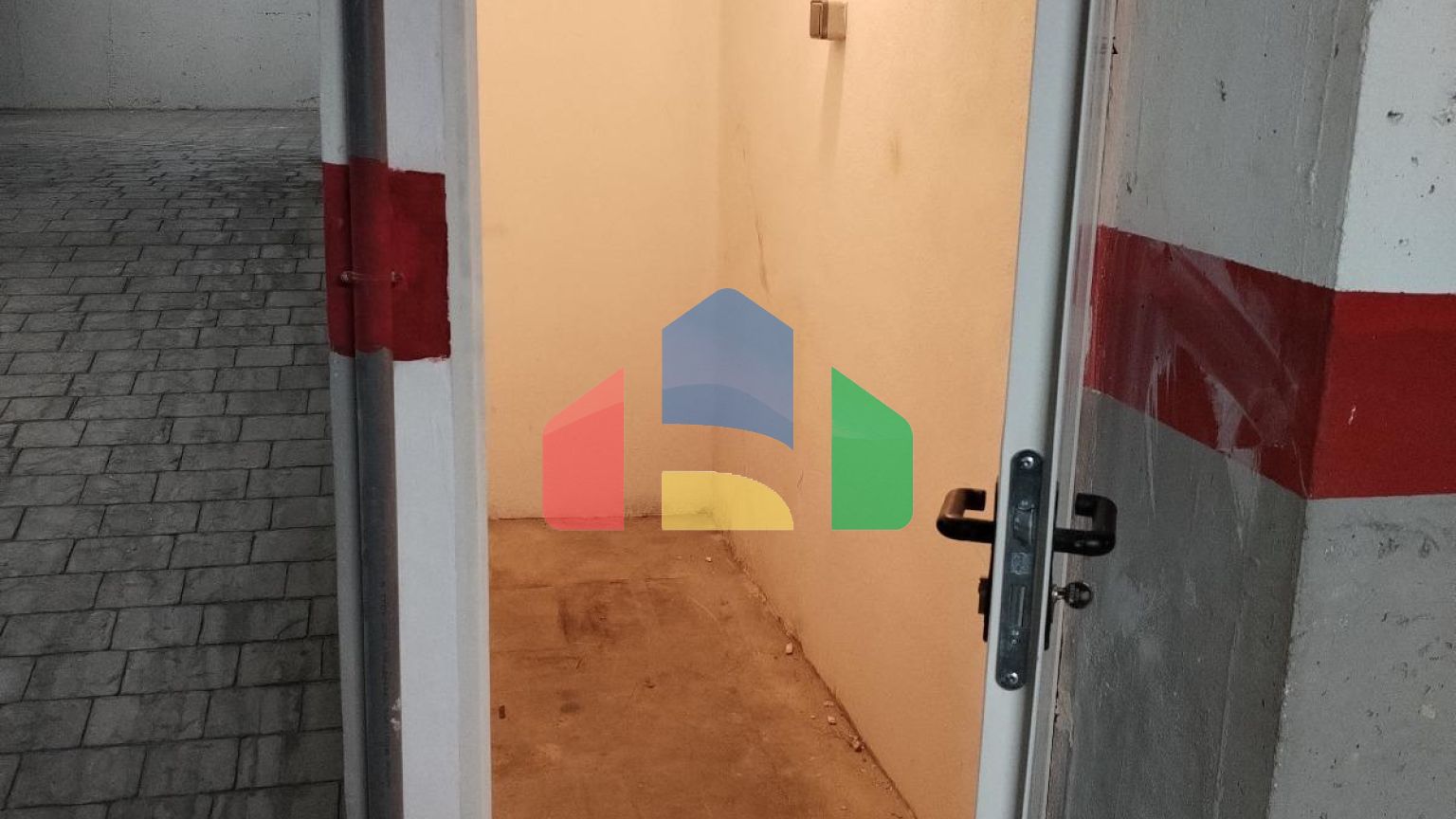 Уютная полуремонтированная квартира на пляже Кура, Торовьеха 2 СПАЛЬНИ 1 ВАННАЯ И 2 СКЛАДА в 500 метрах от пляжа