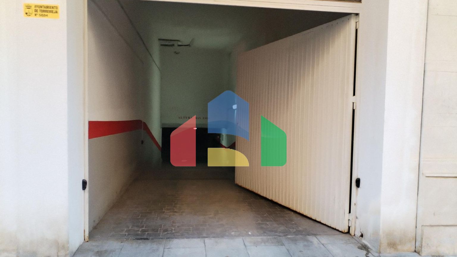 Уютная полуремонтированная квартира на пляже Кура, Торовьеха 2 СПАЛЬНИ 1 ВАННАЯ И 2 СКЛАДА в 500 метрах от пляжа