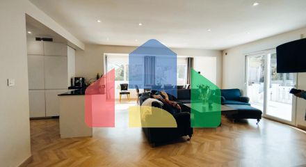 Огромная полностью отремонтированная вилла в Los Balcones, Torrevieja