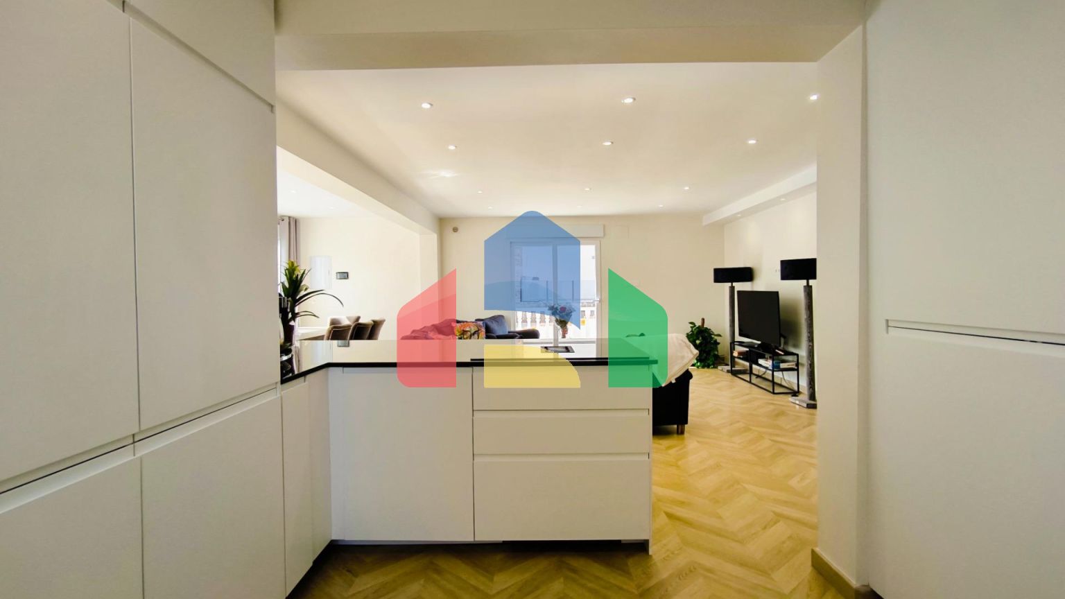 Огромная полностью отремонтированная вилла в Los Balcones, Torrevieja