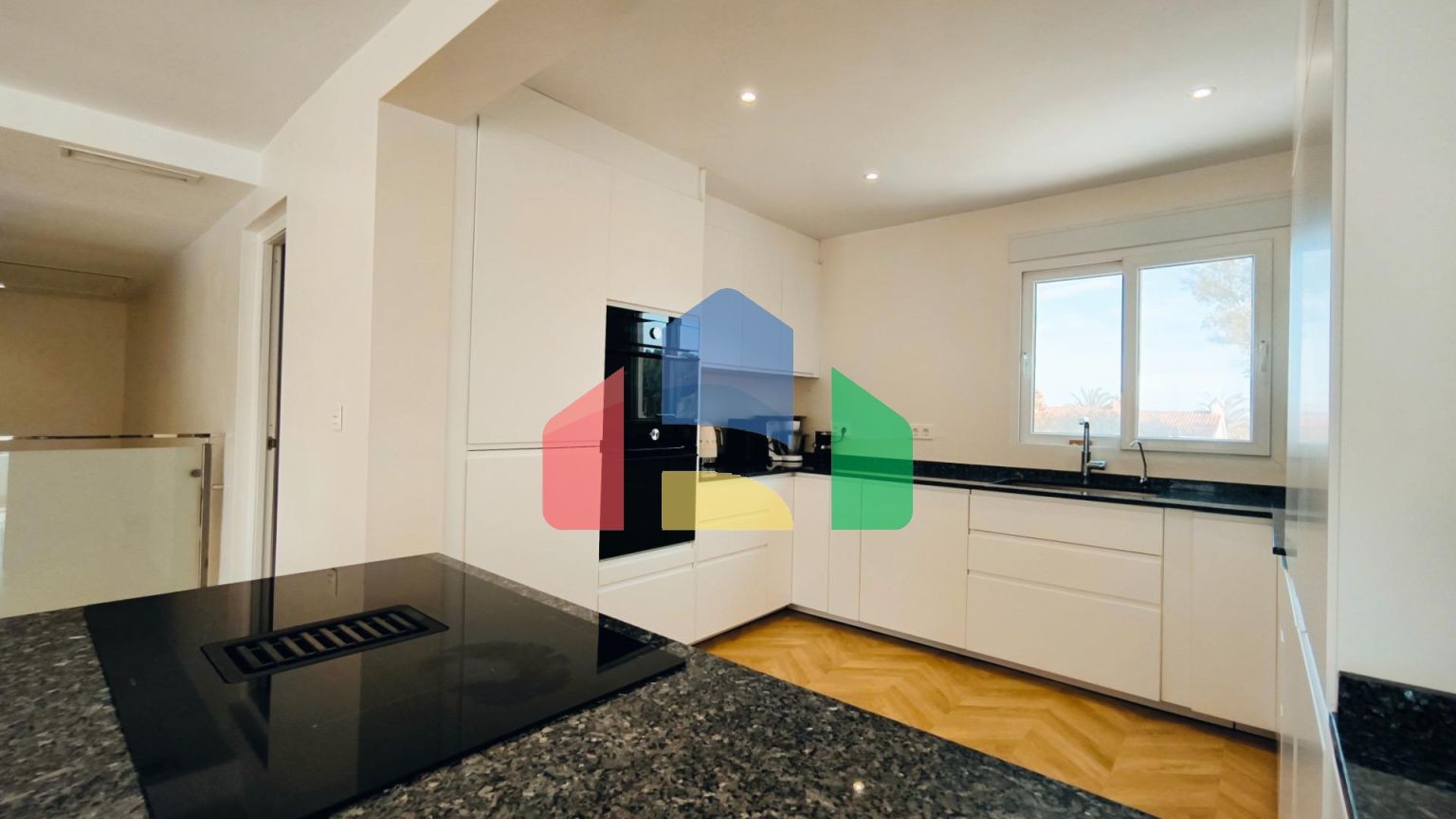 Огромная полностью отремонтированная вилла в Los Balcones, Torrevieja