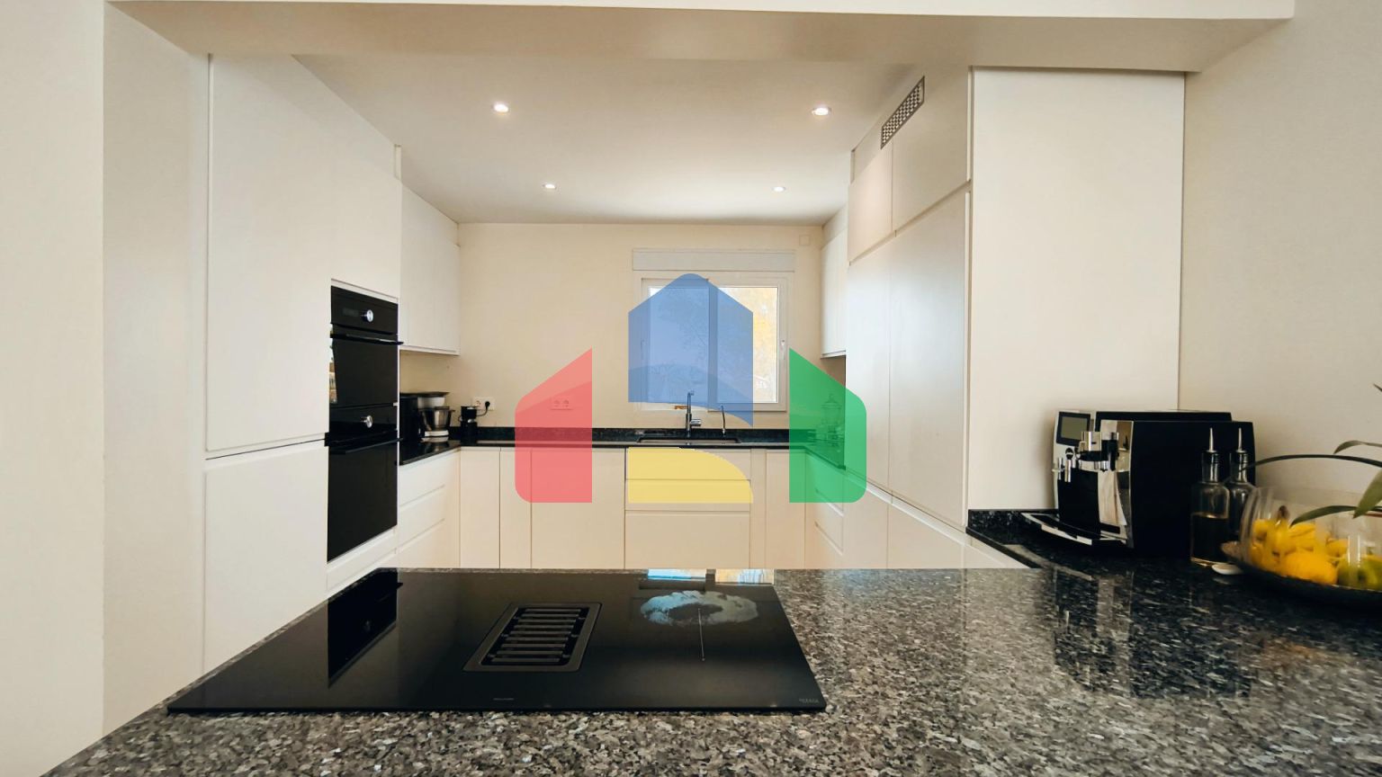 Огромная полностью отремонтированная вилла в Los Balcones, Torrevieja