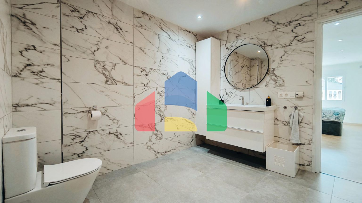 Огромная полностью отремонтированная вилла в Los Balcones, Torrevieja