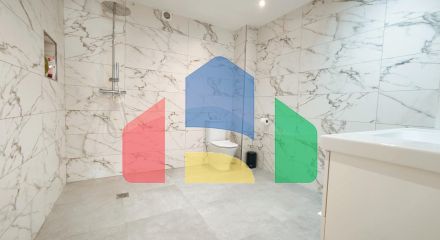 Огромная полностью отремонтированная вилла в Los Balcones, Torrevieja