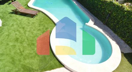 Впечатляющая отремонтированная вилла в урбанизации Торрета Флорида