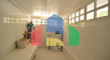 Впечатляющая отремонтированная вилла в урбанизации Торрета Флорида