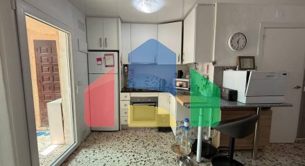 Эксклюзивное бунгало на первом этаже, после ремонта, с 2 спальнями, 1 ванной комнатой и парковкой