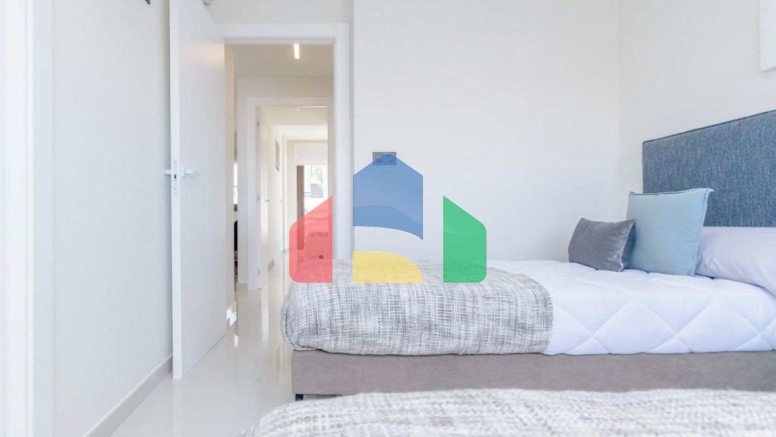 НОВЫЙ ЖИЛОЙ КОМПЛЕКС С БУНГАЛО В ЛОС БАЛКОНЕС, ТОРРЕВЬЕХА