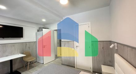 АПАРТАМЕНТЫ ПОСЛЕ РЕМОНТА В 350 МЕТРАХ ОТ ПЛЯЖА. 2 СПАЛЬНИ. 2 ВАННЫЕ КОМНАТЫ. КВАРТИРА РАЗДЕЛЕНА НА ДВЕ СТУДИИ ДЛ