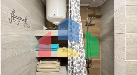 АПАРТАМЕНТЫ ПОСЛЕ РЕМОНТА В 350 МЕТРАХ ОТ ПЛЯЖА. 2 СПАЛЬНИ. 2 ВАННЫЕ КОМНАТЫ. КВАРТИРА РАЗДЕЛЕНА НА ДВЕ СТУДИИ ДЛ