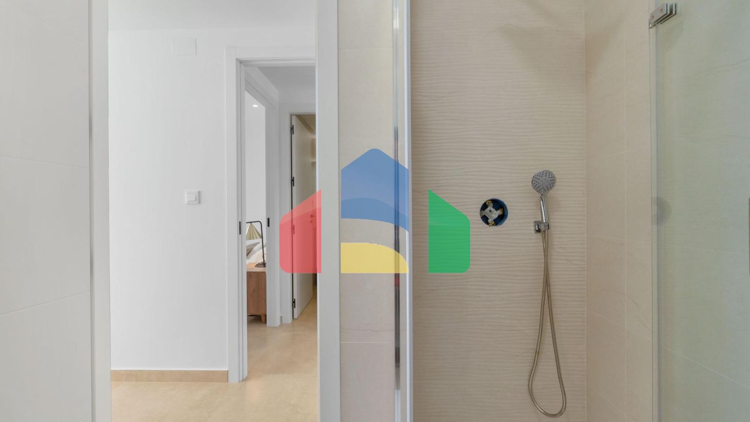 НОВЫЙ ЖИЛОЙ КОМПЛЕКС БУНГАЛО В ЛОС БАЛКОНЕС