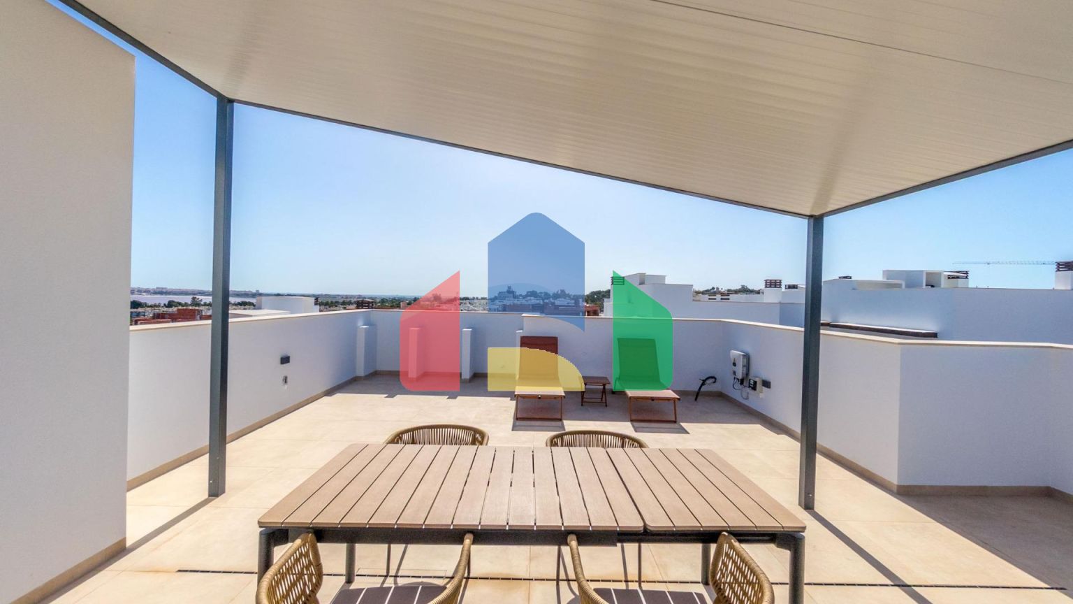 НОВЫЙ ЖИЛОЙ КОМПЛЕКС БУНГАЛО В ЛОС БАЛКОНЕС