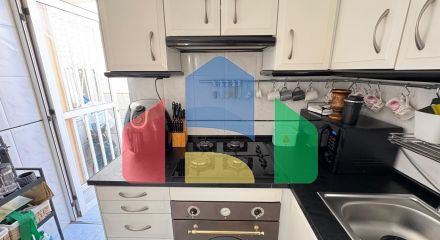 БУНГАЛО ВЕРХНИЙ ЭТАЖ ПОСЛЕ РЕМОНТА У ПРИВАТНЫМ СОЛЯРИЕМ 42 М2. 2 СПАЛЬНИ. 1 ВАННАЯ. ПЛОЩАДЪ 51 М2.