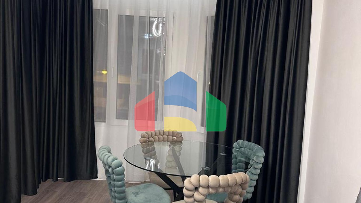 Продаётся aпартамент в Торревьехе в районе Playa Del Cura!