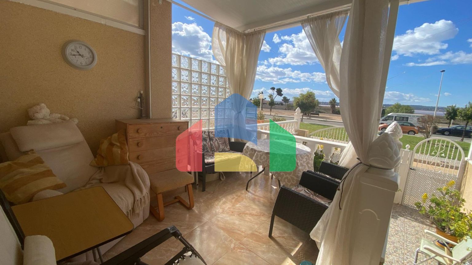 Двухэтажный дом с видом на Салинас