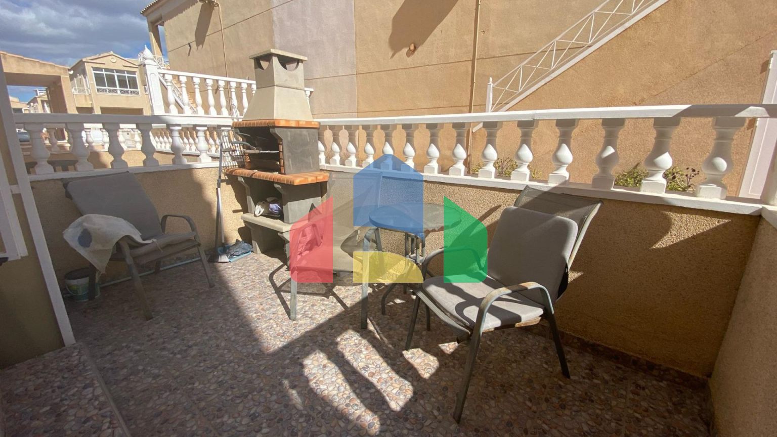 Двухэтажный дом с видом на Салинас