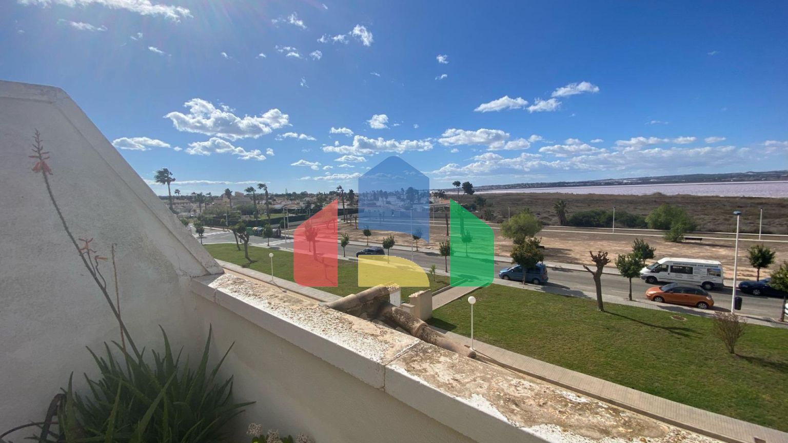 Двухэтажный дом с видом на Салинас