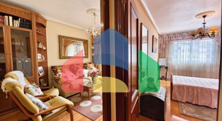 АПАРТАМЕНТЫ В 400 МЕТРАХ ОТ ПЛЯЖА И ПЛОЩЯДЪЮ 79 М2. 2 СПАЛЬНИ. 1 ВАННАЯ КОМНАТА.